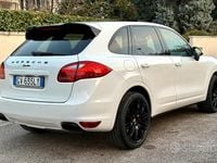 Usata Porsche Cayenne 245 CV (180 kW) 2012 Bianco SUV
