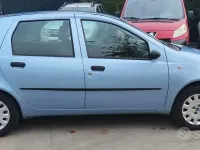 Usata Fiat Punto Classica 60 CV (44 kW) 2007 Bluazzurro Utilitaria