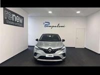 Usata Renault Captur Intens 101 CV (74 kW) 2023 Grigio chiaro SUV