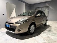 Usata Renault Clio II Dynamique 86 CV (63 kW) 2010 Giallo Berlina