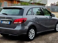 Begagnad Mercedes B160 Executive 90 HK (66 kW) 2016 Grå Minibuss