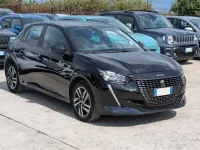 Usata Peugeot 208 101 CV (74 kW) 2023 Nero Utilitaria