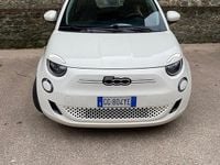 Usata Fiat 500e 69 kW (95 CV) 2021 Bianco Utilitaria
