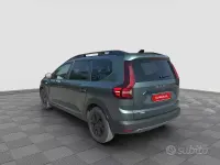 Usata Dacia Jogger Extreme 94 CV (69 kW) 2024 Lichen kaki Monovolume