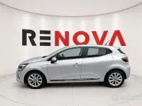 Usata Renault Clio V Intens 101 CV (74 kW) 2021 Grigio Berlina