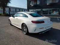 Usata Mercedes E220 Premium 194 CV (142 kW) 2017 Bianco Coupé