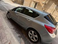 Usata Opel Astra 110 CV (80 kW) 2010 Grigio Berlina