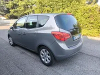 Usata Opel Meriva 101 CV (74 kW) 2011 Grigio Monovolume