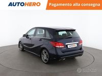 Usata Mercedes B220 Premium 183 CV (134 kW) 2017 Blu Monovolume