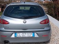 Usata Alfa Romeo 147 115 CV (84 kW) 2000 Grigio Utilitaria