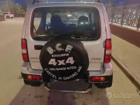 Usata Suzuki Jimny 86 CV (63 kW) 2006 Grigio SUV