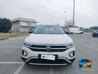 Usata VW T-Roc Style 110 CV (80 kW) 2023 Argento SUV