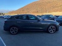Usata Maserati Levante 350 CV (257 kW) 2021 Grigio scuro SUV