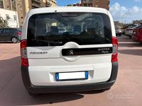 Usata Peugeot Bipper 75 CV (55 kW) 2012 Bianco Monovolume