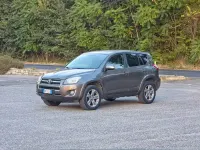 Usata Toyota RAV4 150 CV (110 kW) 2009 Marrone SUV