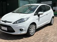 Usata Ford Fiesta Titanium 70 CV (51 kW) 2011 Grigio Utilitaria
