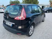 Usata Renault Scénic Luxe 110 CV (80 kW) 2009 Nero Monovolume
