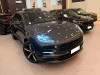 Usata Porsche Macan 245 CV (180 kW) 2021 Grigio scuro metallizzato SUV