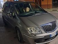 Usata Lancia Phedra 170 CV (125 kW) 2009 Grigio Monovolume