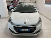 Usata Peugeot 208 Allure 82 CV (60 kW) 2018 Bianco Utilitaria