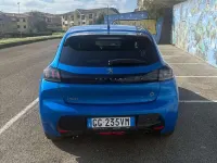 Usata Peugeot 208 GT 101 CV (74 kW) 2022 Blu/azzurro Utilitaria