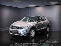 Usata VW T-Roc Life 110 CV (80 kW) 2022 Grigio SUV