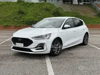 Käytetty Ford Focus ST 116 HP (85 kW) 2023 Valkoinen Viistoperä