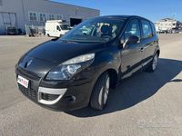 Usata Renault Scénic III Luxe 150 CV (110 kW) 2010 Nero Monovolume