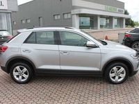 Usata VW T-Roc Life 116 CV (85 kW) 2022 Pyrit silver SUV