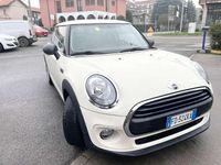 Usata Mini ONE 75 CV (55 kW) 2016 Bianco Utilitaria