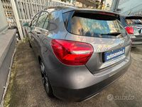 Usata Mercedes A180 Premium 109 CV (80 kW) 2018 Grigio Berlina