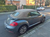 Usata VW Beetle Cabriolet 2015 Grigio Cabrio