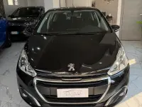 Usata Peugeot 208 Allure 75 CV (55 kW) 2016 Nero Utilitaria