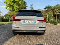Usata Volvo V60 CC Core 197 CV (144 kW) 2023 Grigio Station wagon