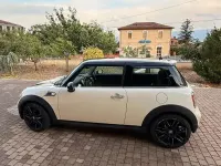 Usata Mini ONE 90 CV (66 kW) 2011 Utilitaria
