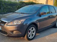 Usata Ford Focus 109 CV (80 kW) 2010 Grigio Station wagon