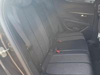 Usata Peugeot 3008 GT-line 150 CV (110 kW) 2018 Grigio SUV