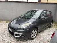 Usata Renault Scenic E-Tech Luxe 110 CV (80 kW) 2010 Nero Monovolume