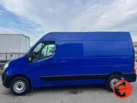 Usata Renault Master 135 CV (99 kW) 2022 Blu/azzurro Monovolume