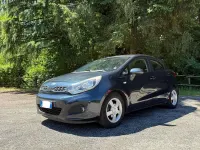 Usata Kia Rio Active 86 CV (63 kW) 2013 Blu/azzurro Berlina