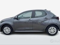 Usata Toyota Yaris Active 72 CV (52 kW) 2022 Grigio Berlina