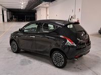 Usata Lancia Ypsilon 69 CV (50 kW) 2024 Nero Utilitaria