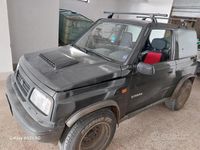 Usata Suzuki Vitara 75 CV (55 kW) 1997 Nero SUV