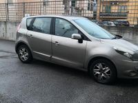 Usata Renault Scénic III XMOD 110 CV (80 kW) 2011 Grigio Monovolume