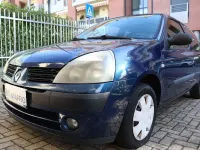 Usata Renault Clio II Authentique 58 CV (42 kW) 2004 Blu/azzurro Berlina