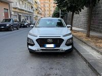 Usata Hyundai Kona Style 120 CV (88 kW) 2019 Bianco SUV