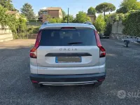 Usata Dacia Jogger Extreme 101 CV (74 kW) 2022 Grigio Monovolume