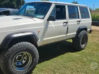 Usata Jeep Cherokee 1986 Bianco SUV