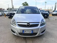 Usata Opel Zafira 150 CV (110 kW) 2012 Grigio Monovolume