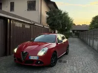 Usata Alfa Romeo Giulietta Sprint 150 CV (110 kW) 2015 Rosso Utilitaria